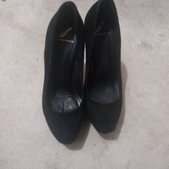 Name brand High heel shoes size 7 - Picture 3 of 3